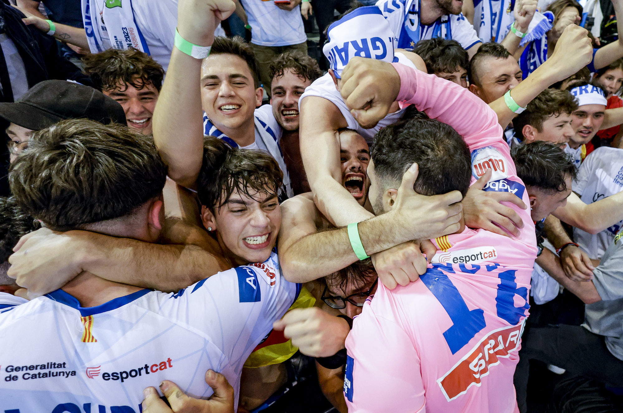 Summary: Granollers and Berlin last standing in title race