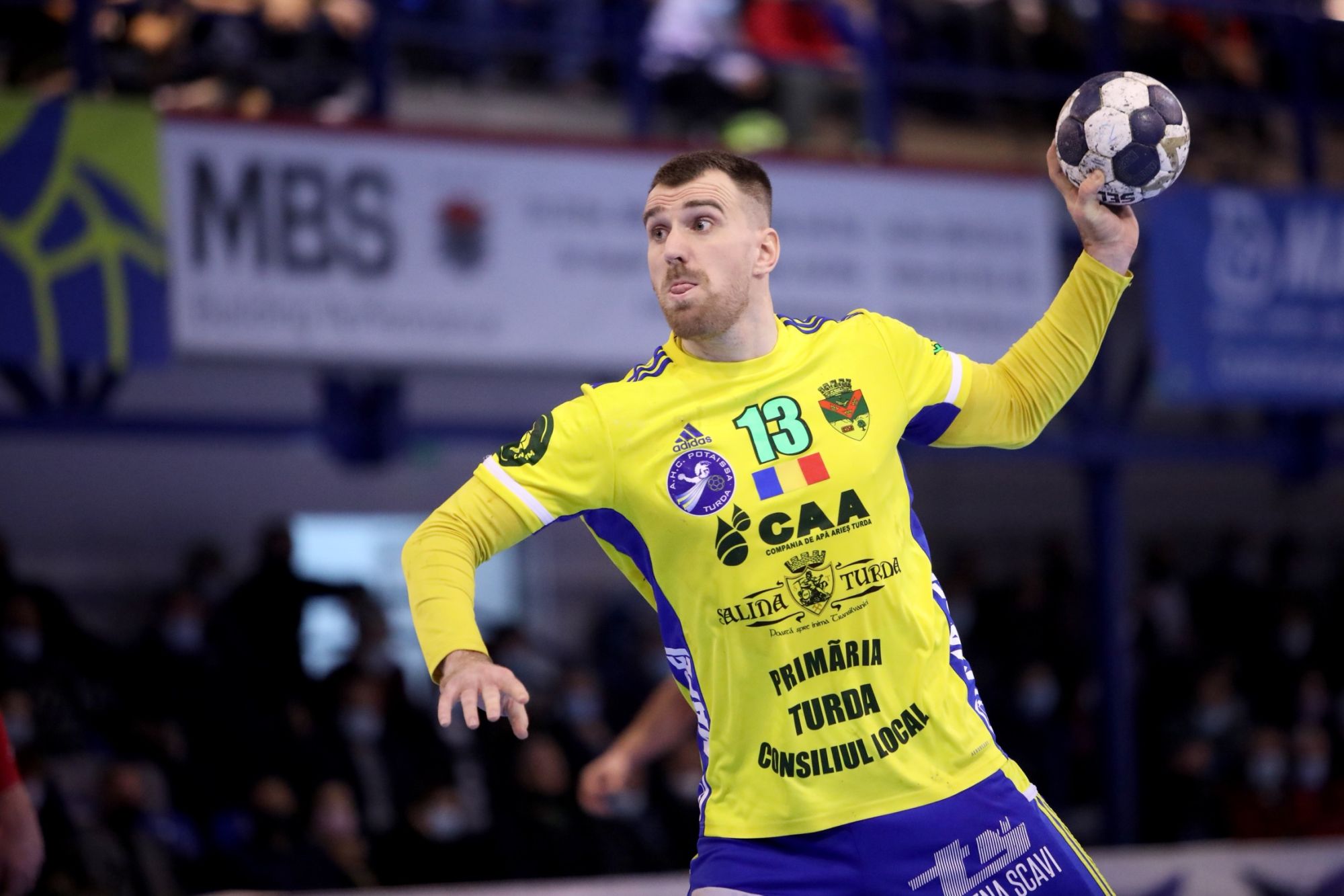 Romanian sides bounce back at home