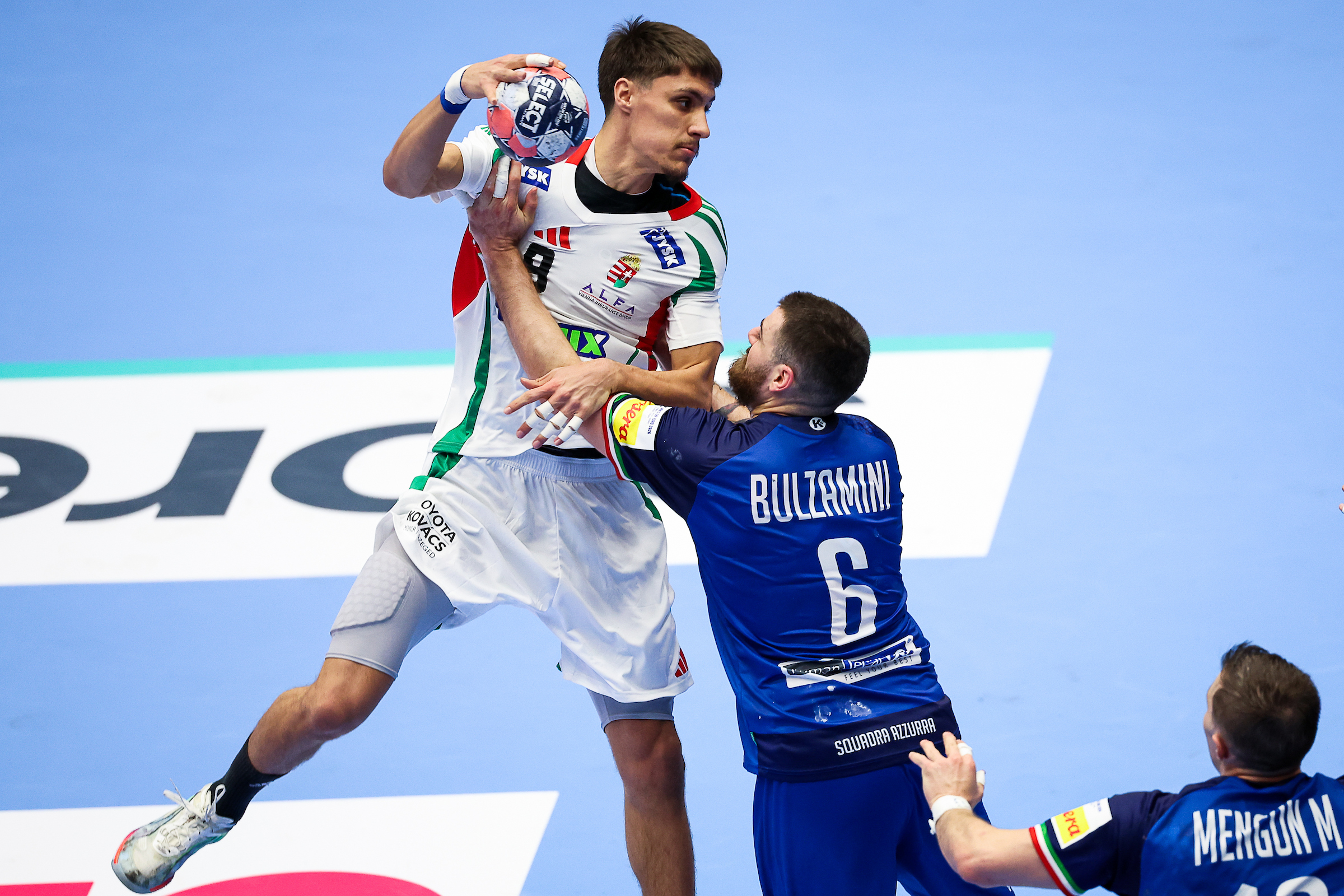 Hungary clinch EHF EURO main round with win over Italy