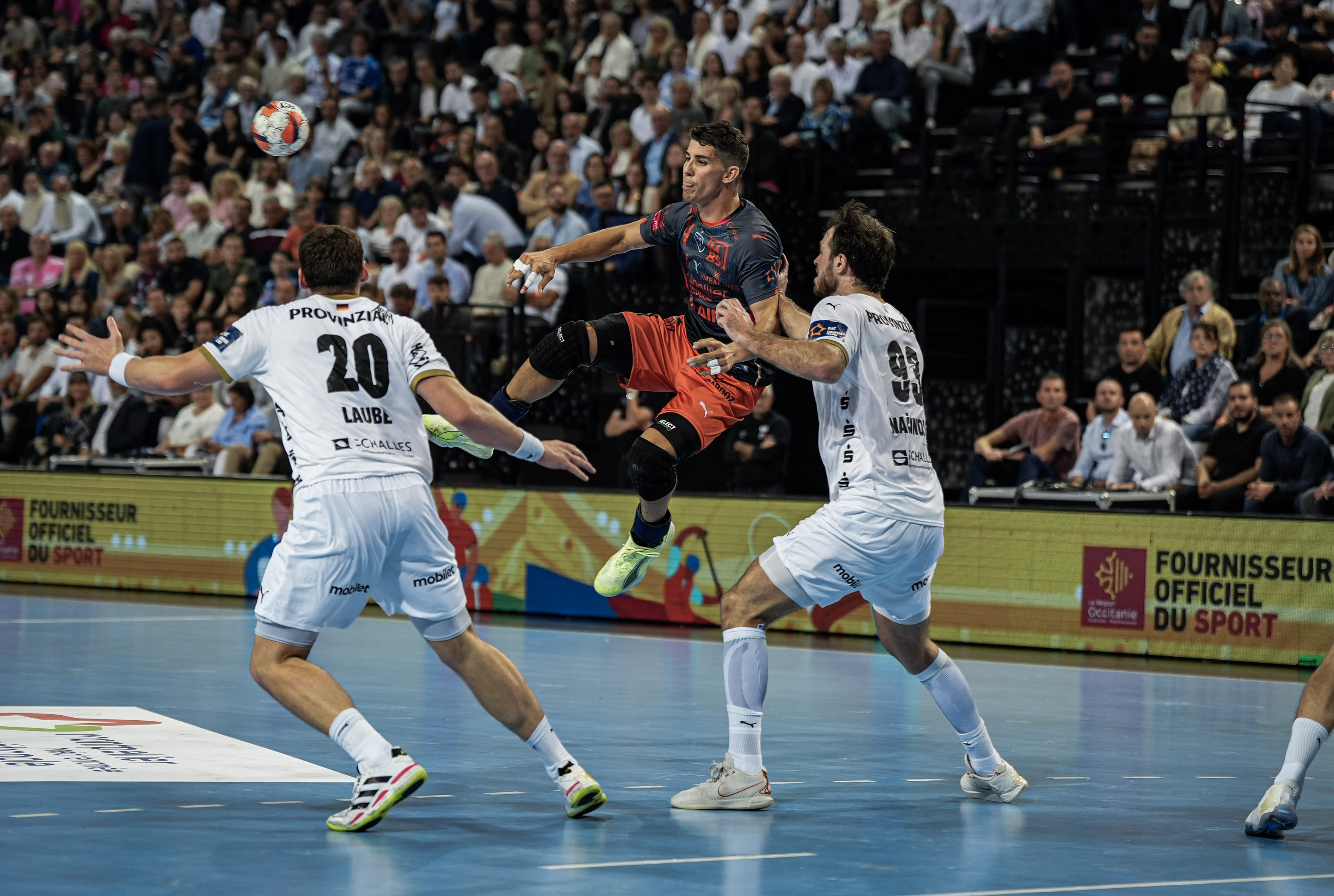 Familiar finals foes aim for the trophy