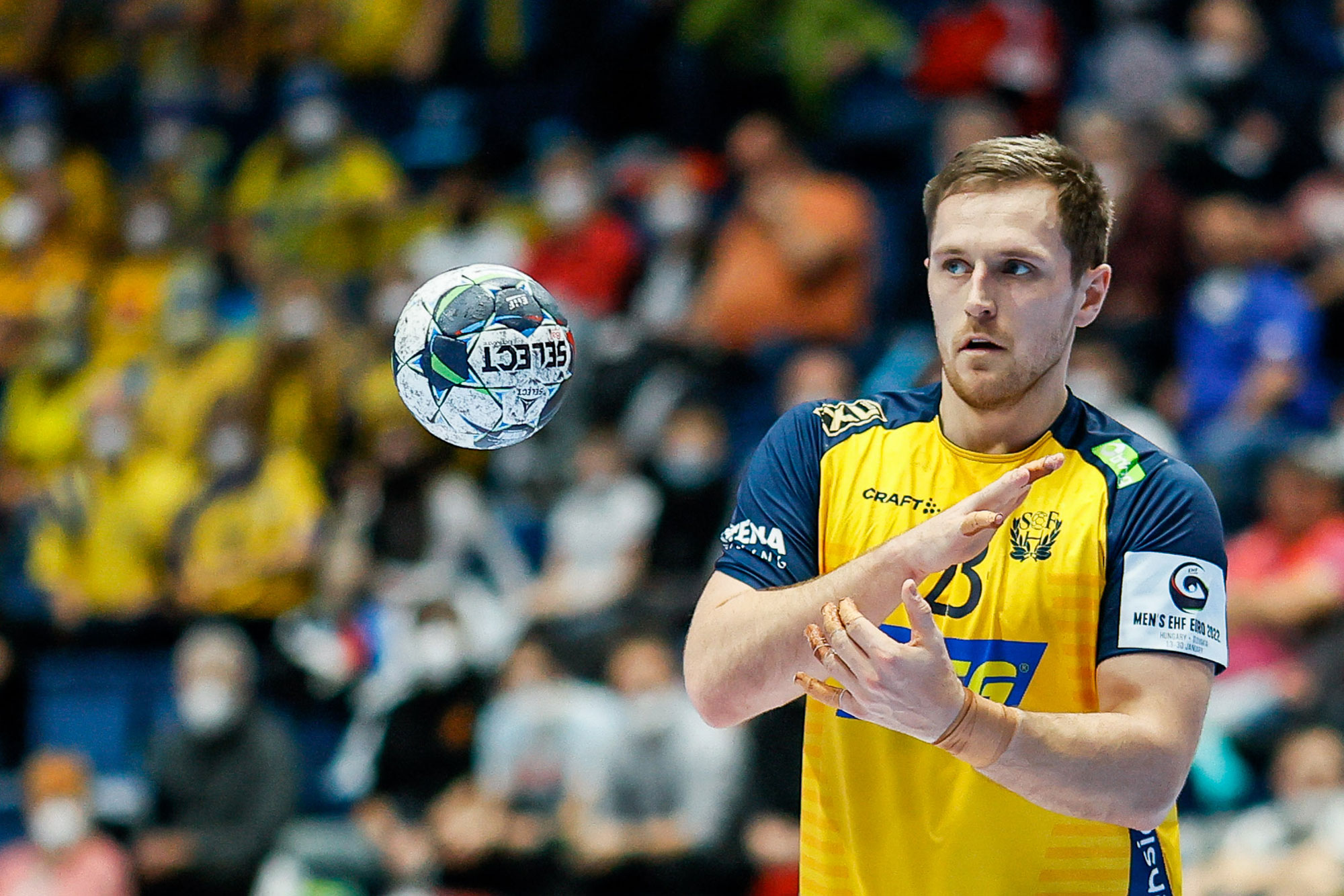 Crunch ties to deliver three main round berths