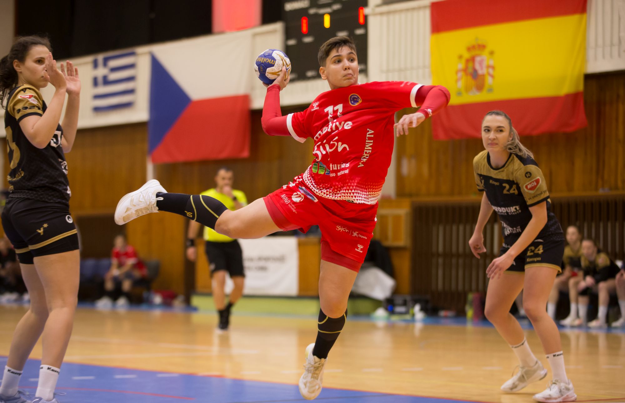 Spanish teams enjoy double success on Sunday