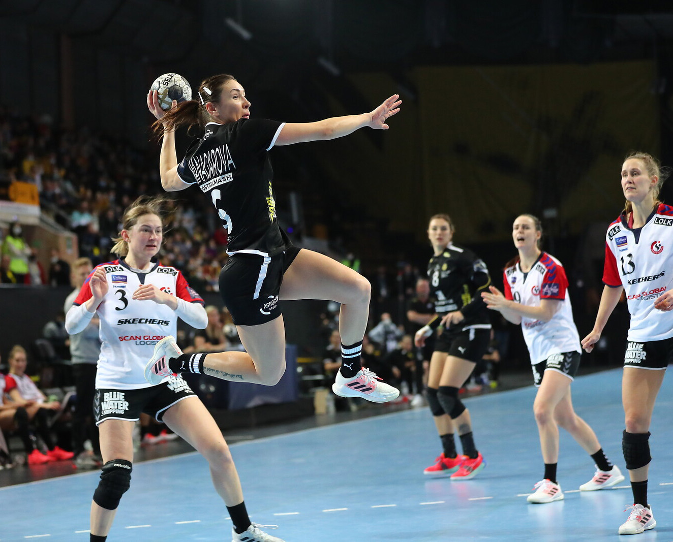 More teams seek quarter-final berth