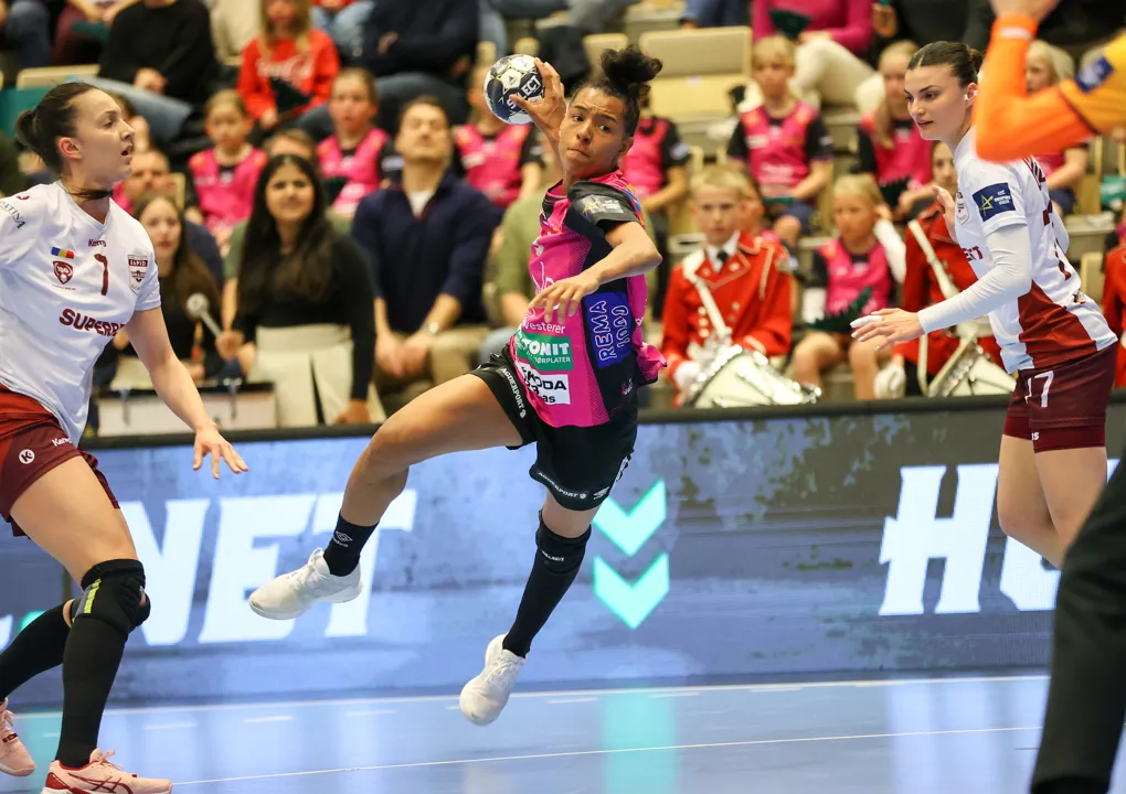 Battle of the titans promises drama in Budapest