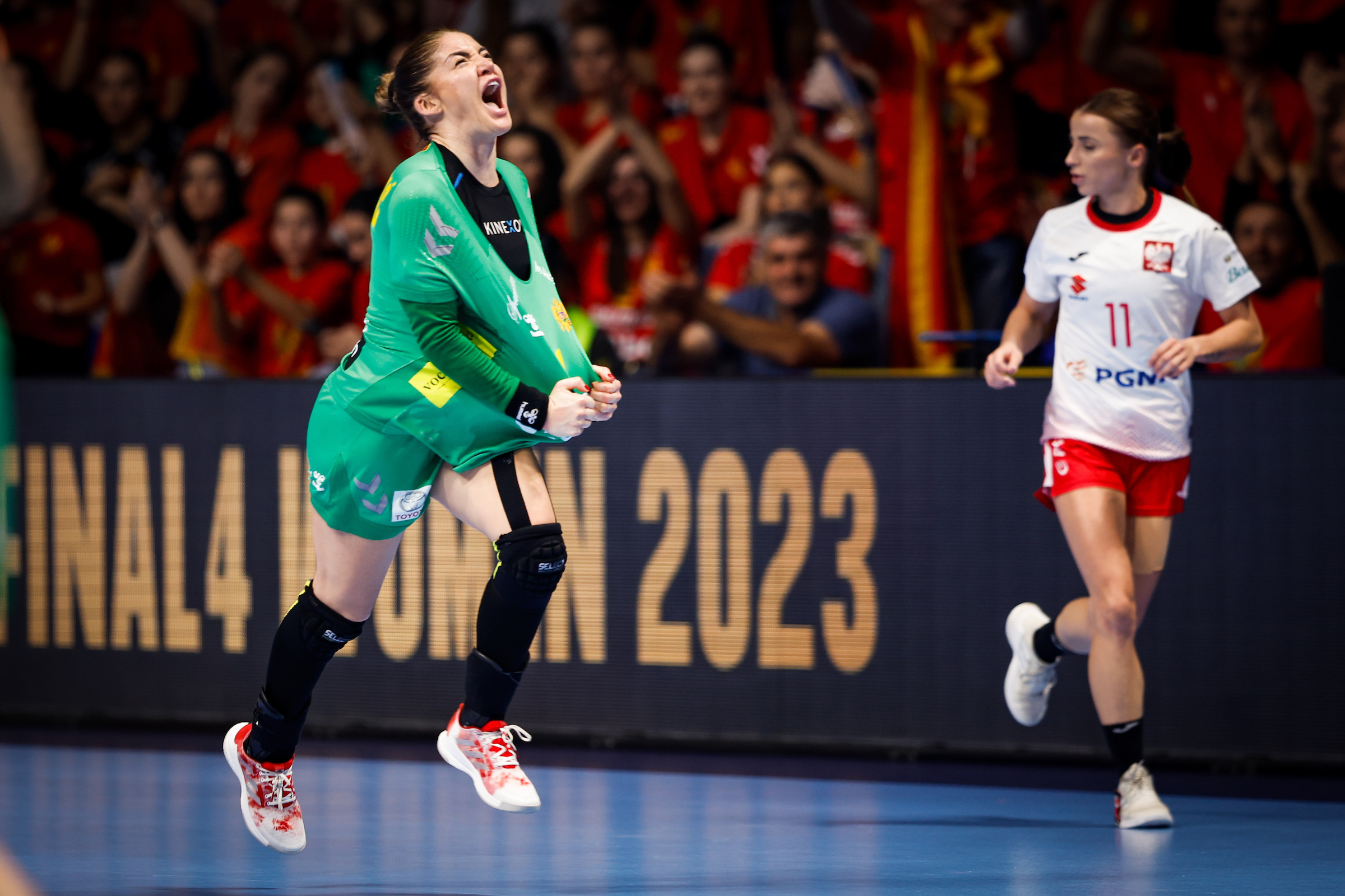 Radicevic scores 12 against Poland as Montenegro keep clean record