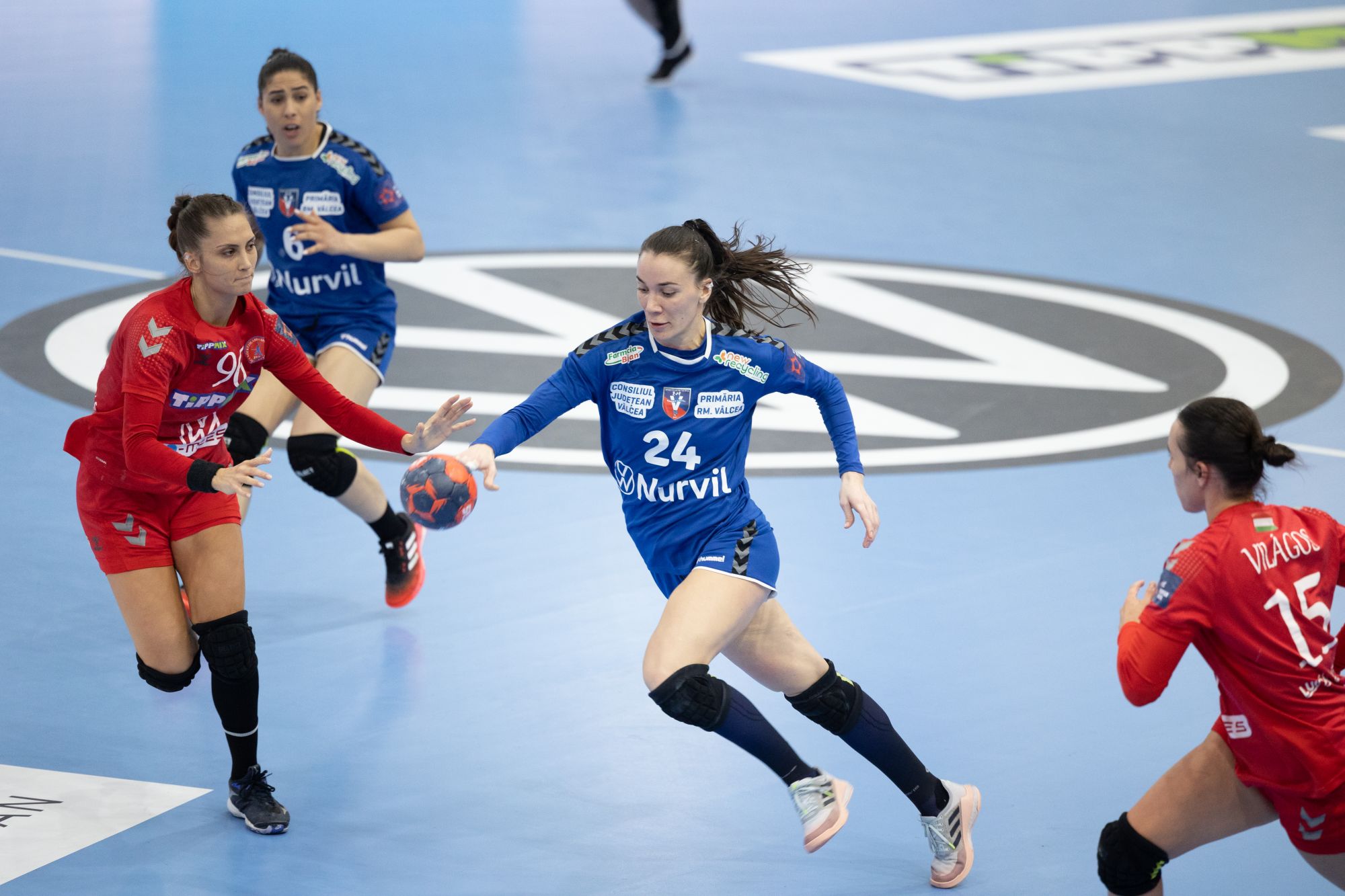 Valcea snatch two points at Vác