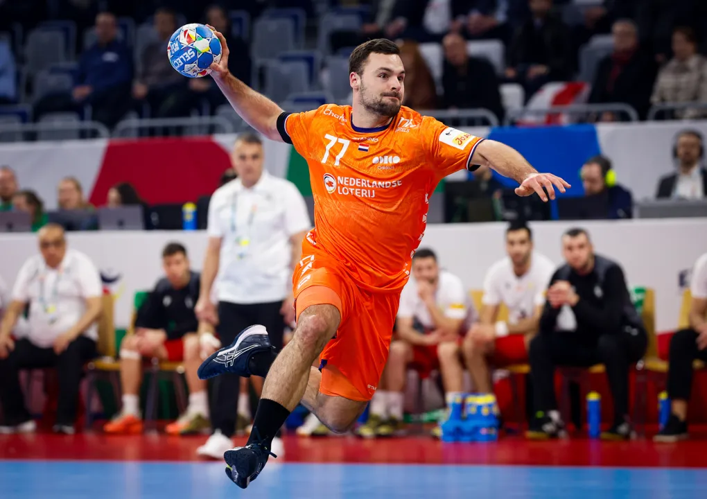 Stunning attacking display lifts the Netherlands to record win