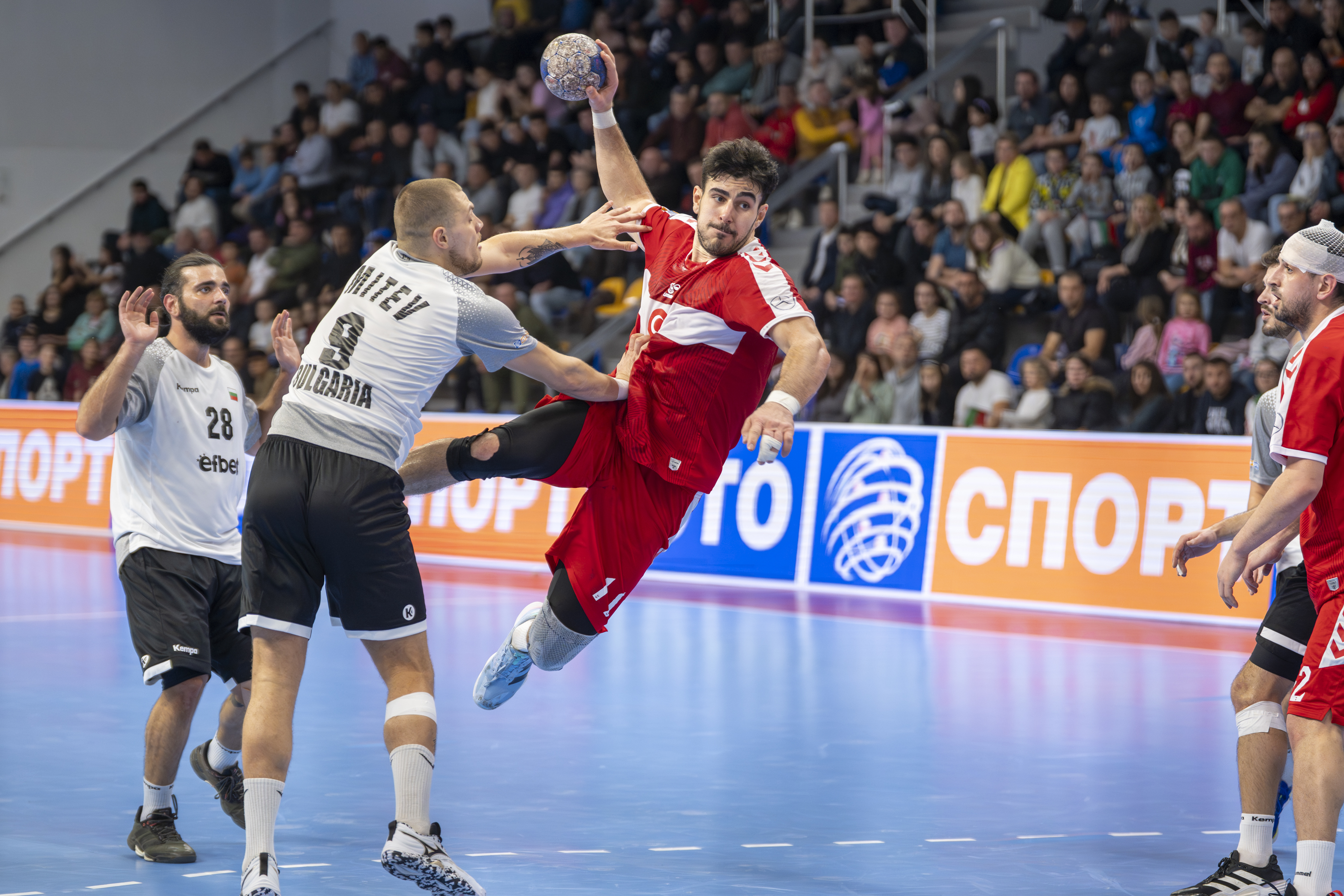 Türkiye, Latvia and Estonia get wins on long road to EHF EURO 2028