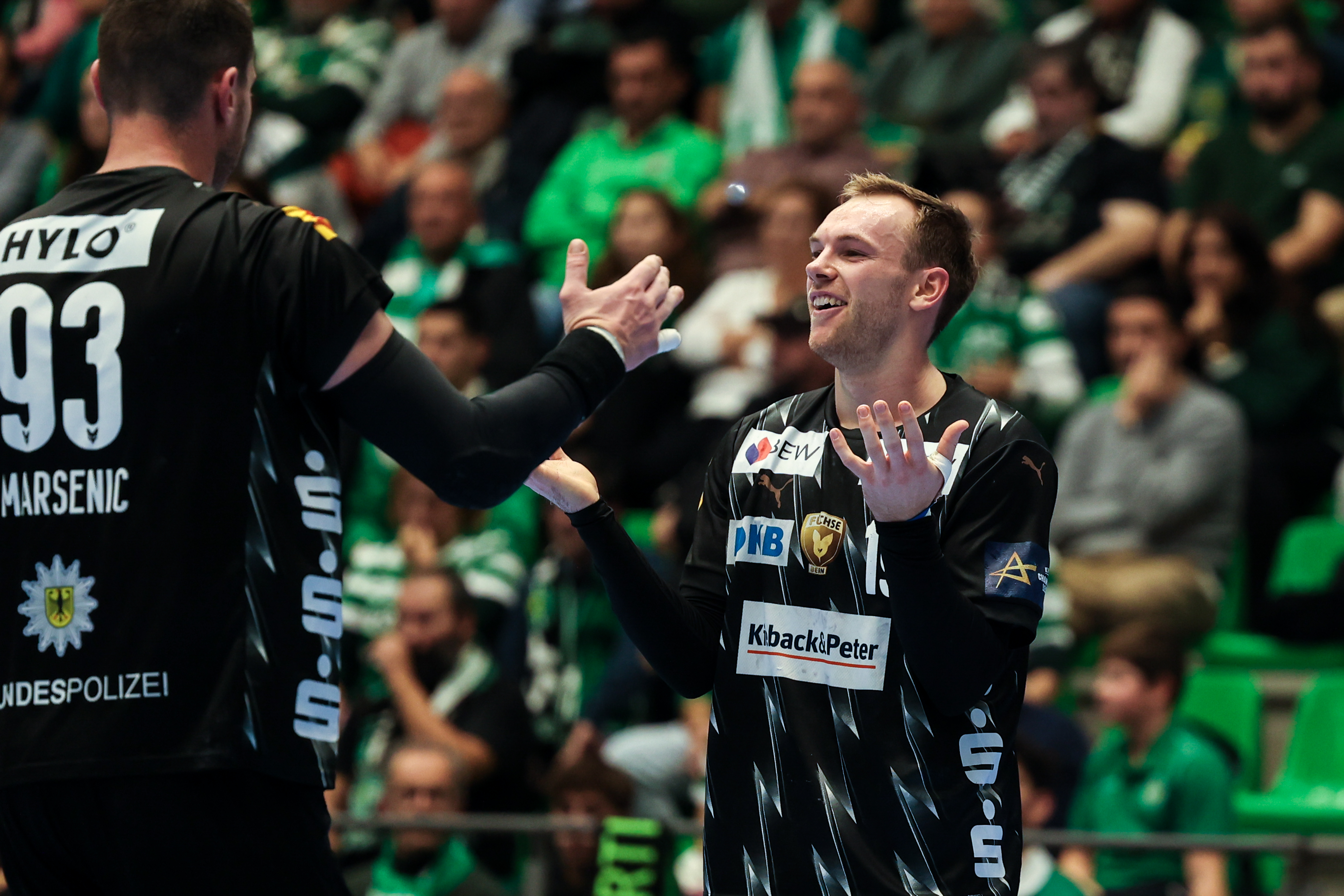 Füchse win thriller in Lisbon to snatch seventh win, Aalborg save a point in Kielce