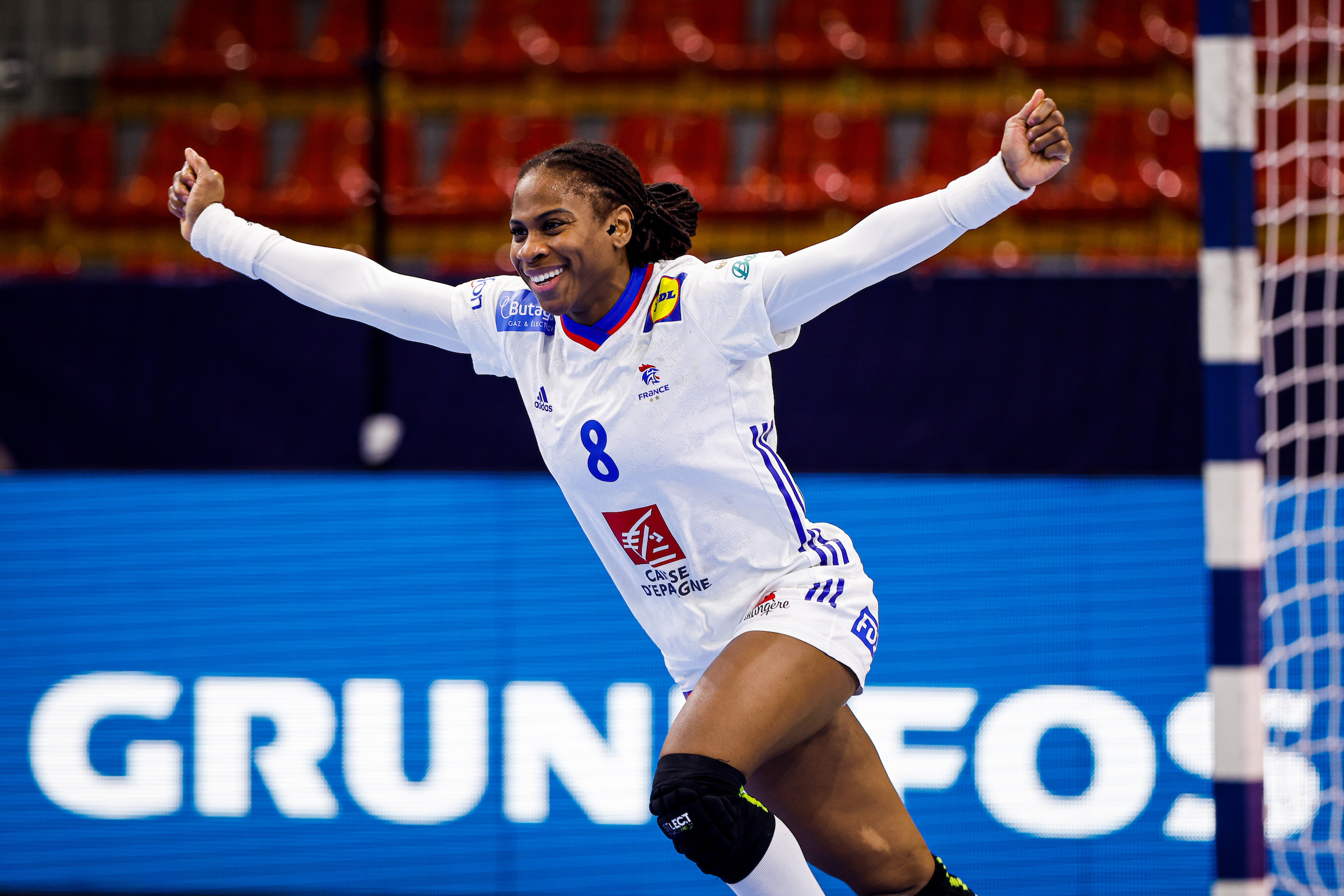 SUMMARY: France and Montenegro secure semi-final spots with match to spare