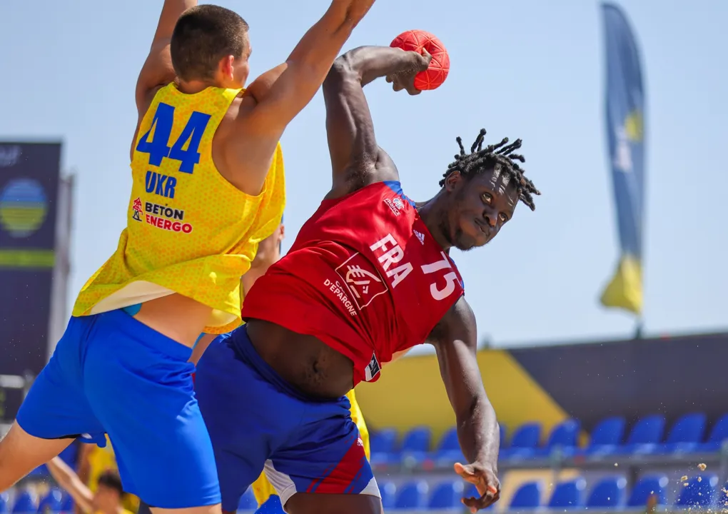 Semi-finals await at Beach Handball Championship 2024