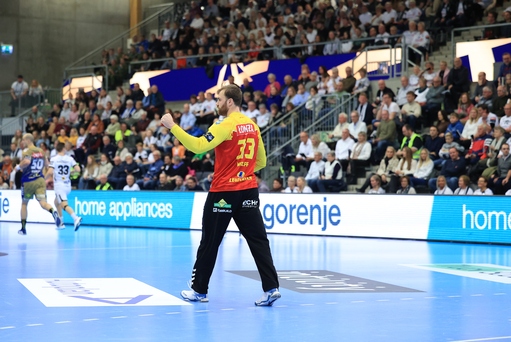 Wolff steers Kielce to lucky win