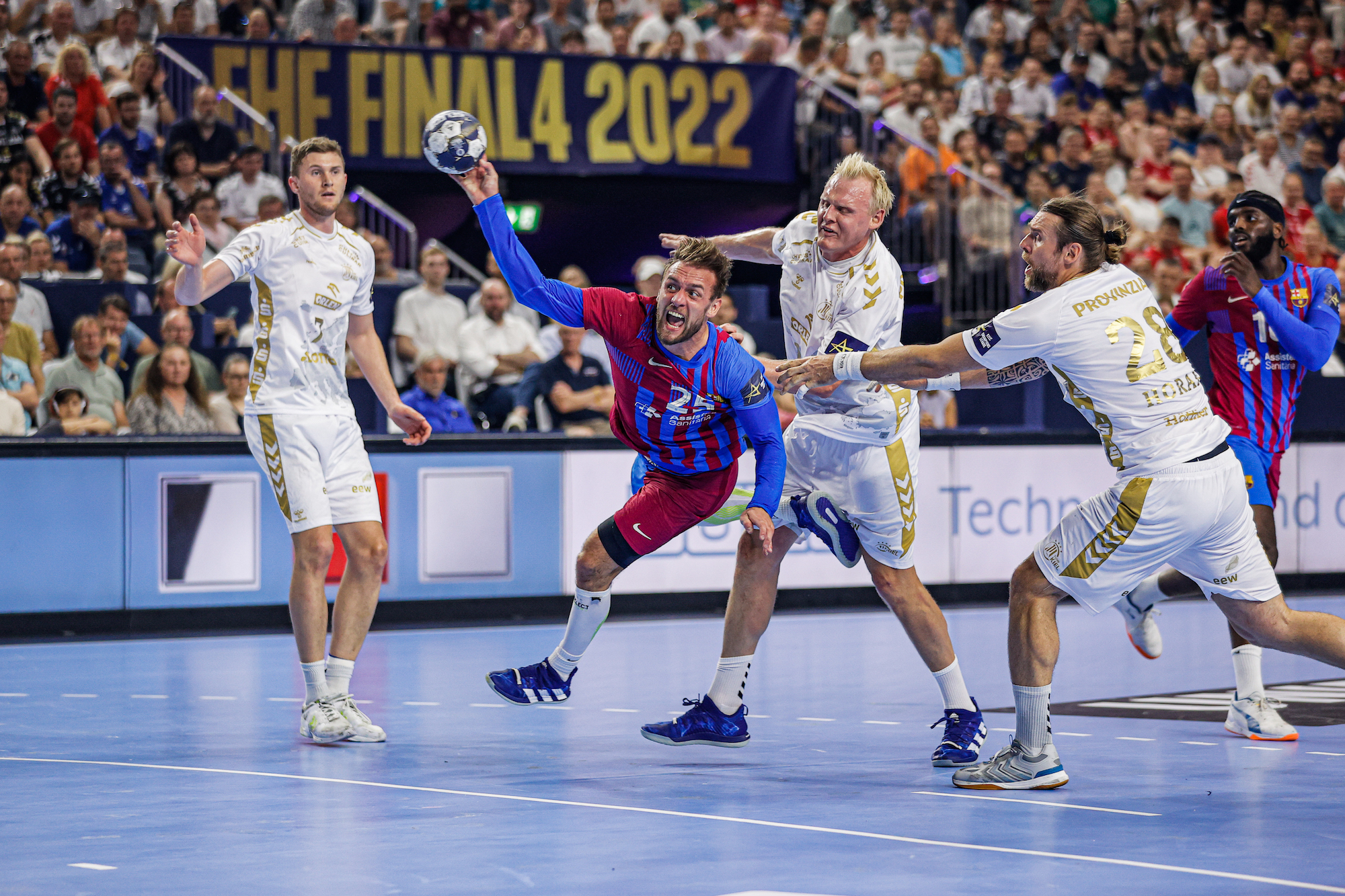 10th trophy for Barça or second for Kielce?