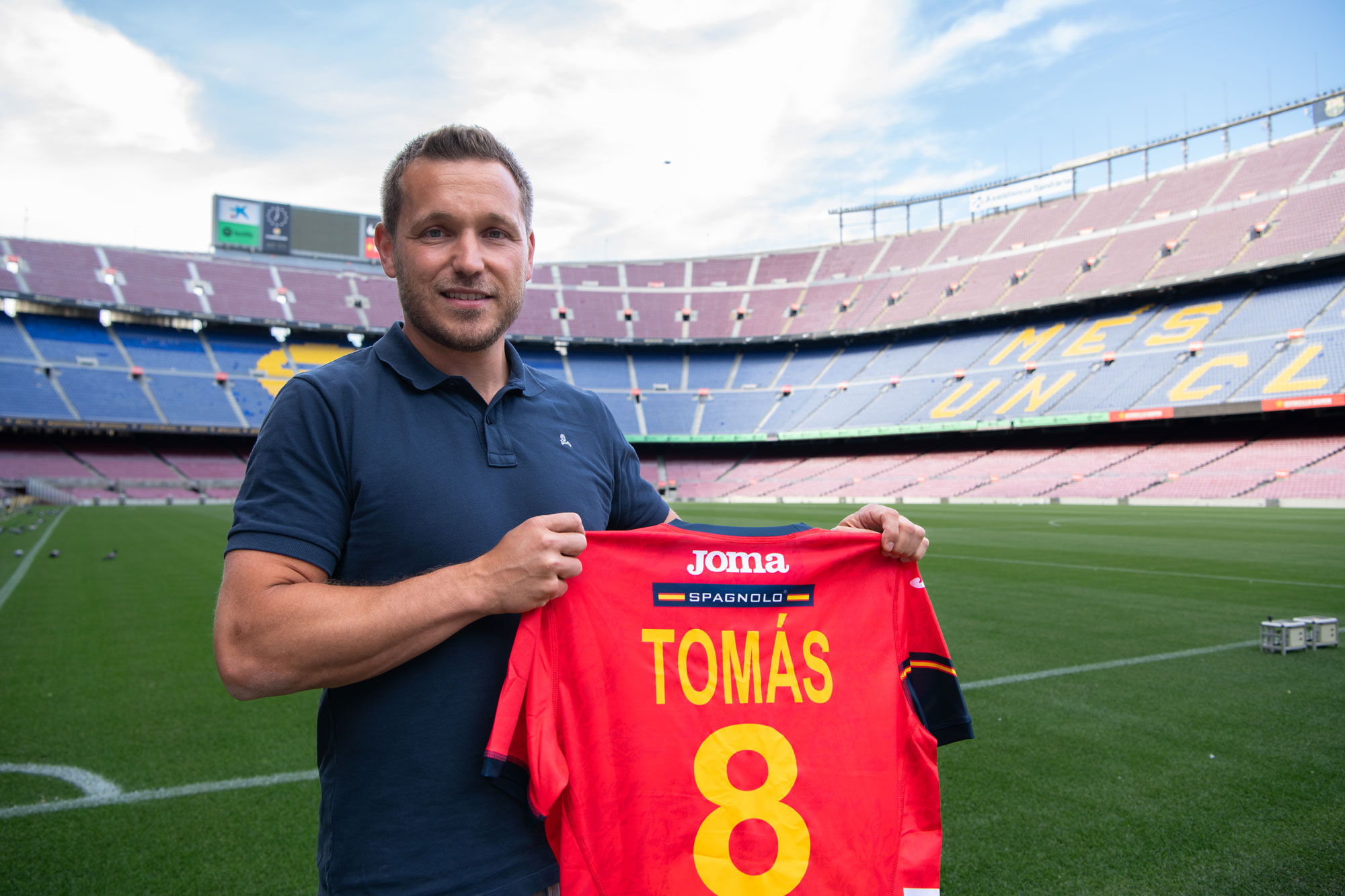 Spain's Victor Tomas becomes EHF EURO ambassador